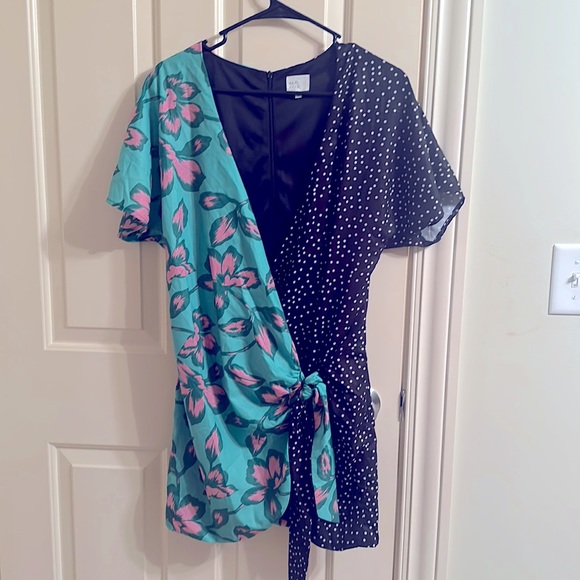 Fun and funky wrap dress - Picture 1 of 3